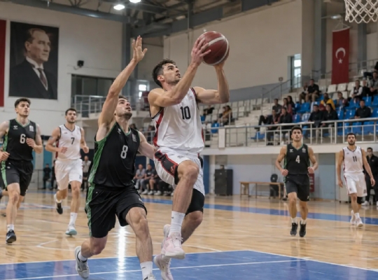 Çekmeköy’de Basketbol Heyecanı Salona Taştı
